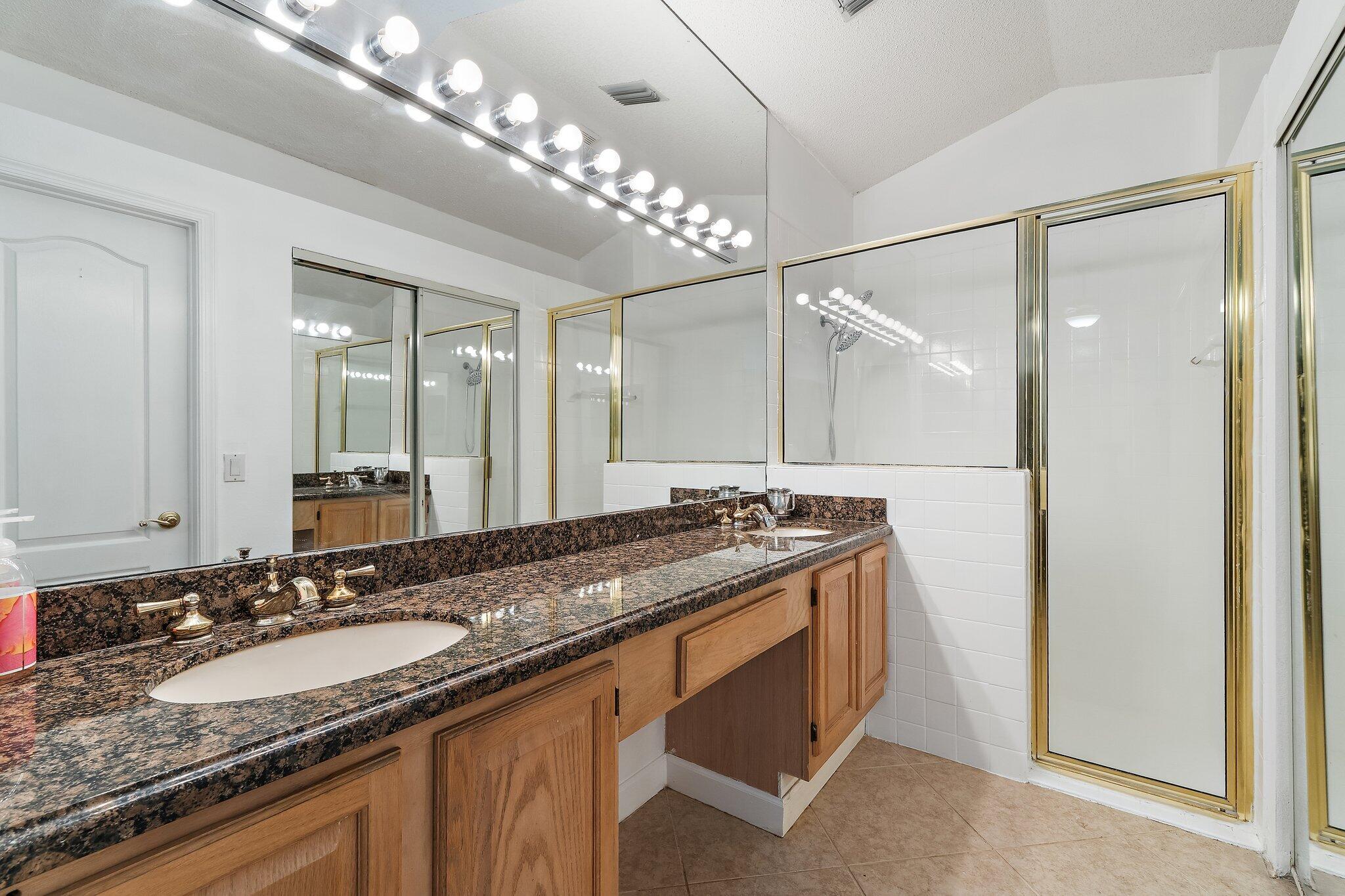 11 Admirals Court, Palm Beach Gardens