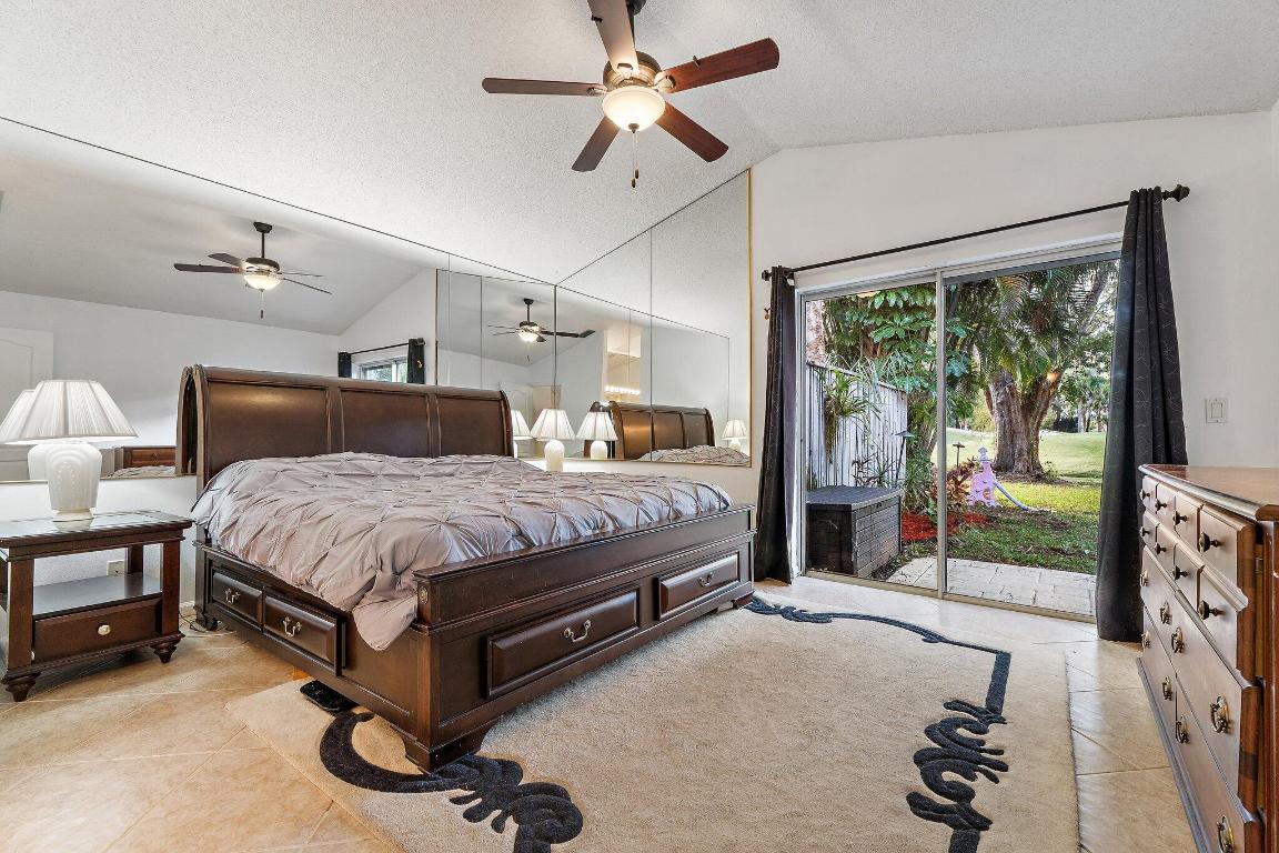 11 Admirals Court, Palm Beach Gardens