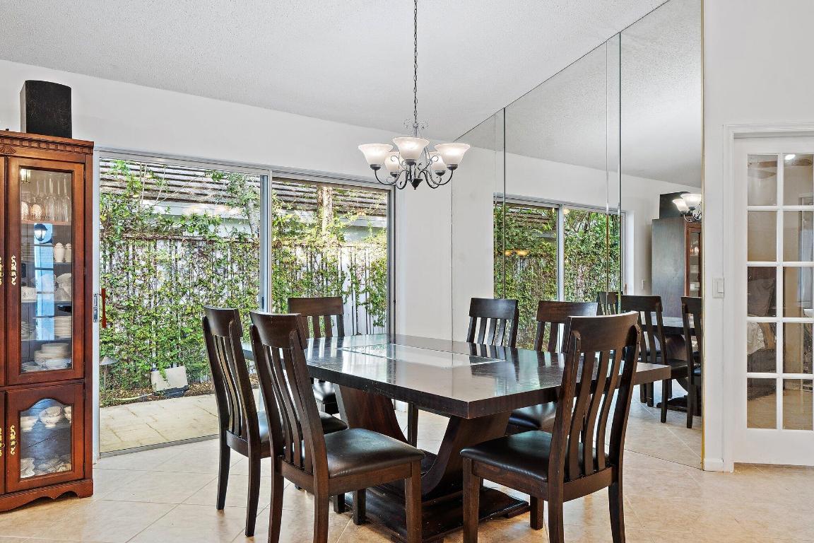 11 Admirals Court, Palm Beach Gardens