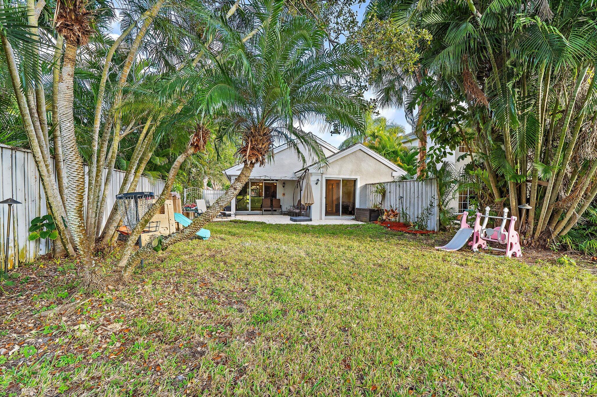 11 Admirals Court, Palm Beach Gardens