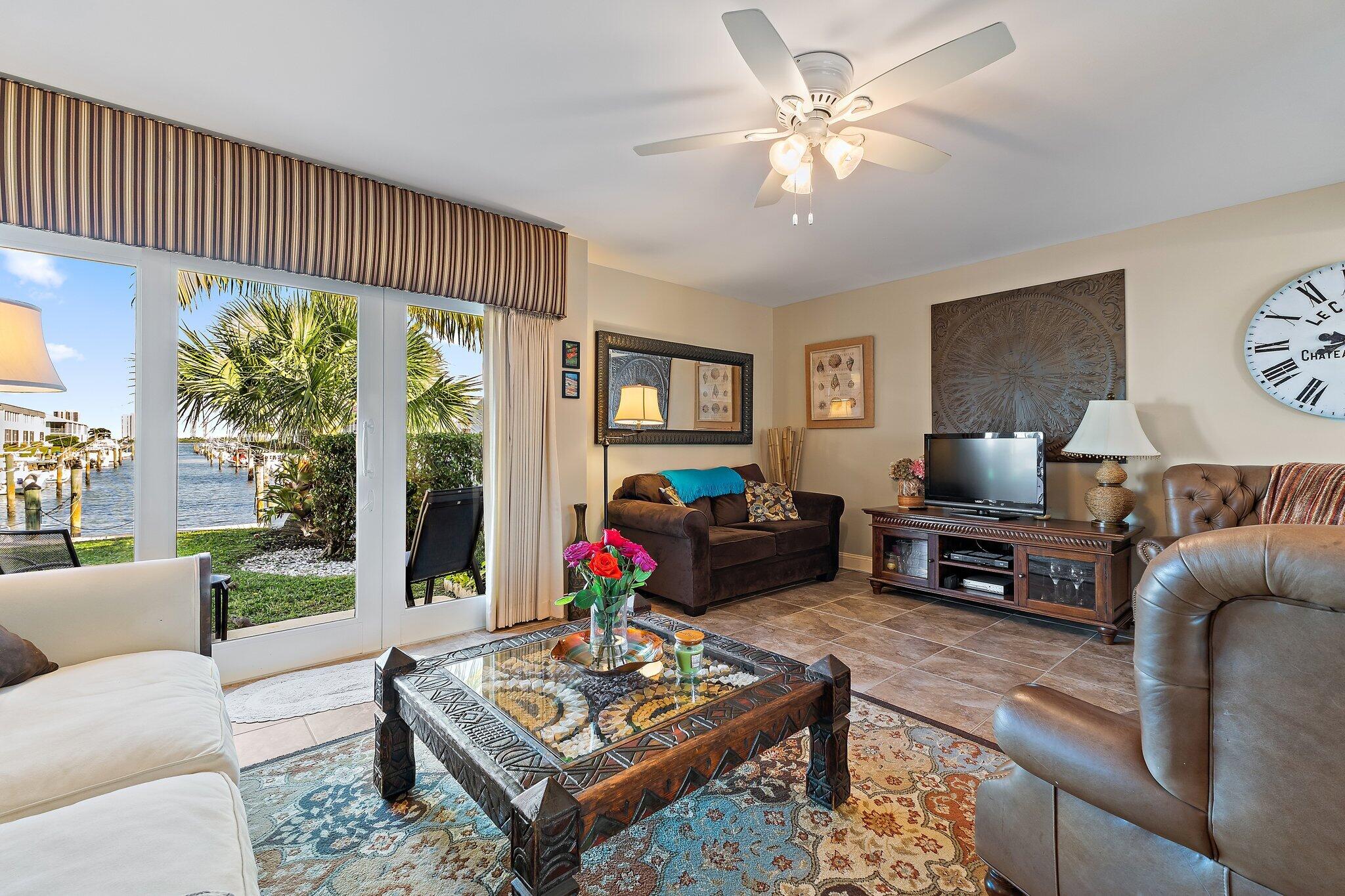 118 Castlewood Drive 123