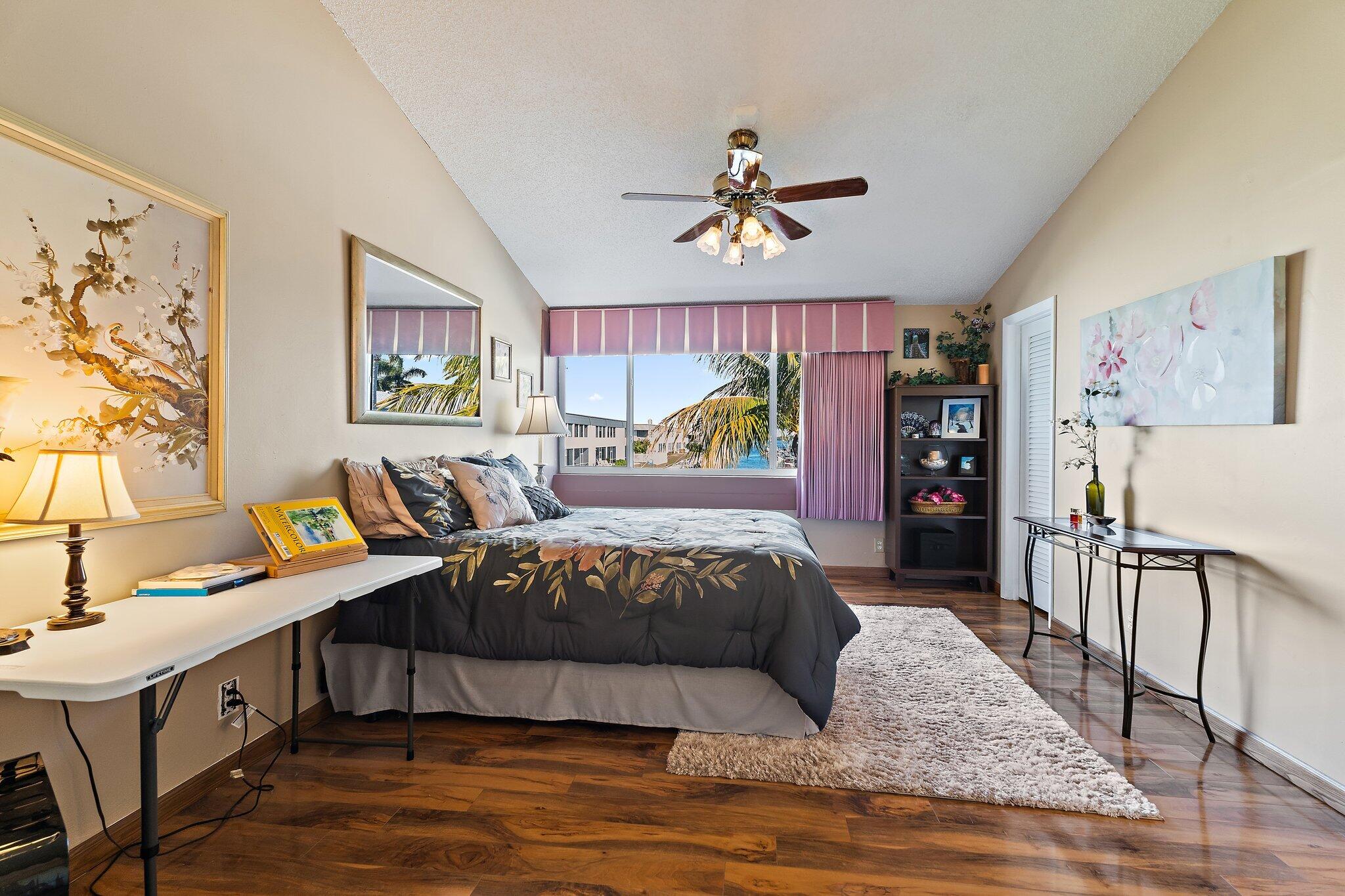 118 Castlewood Drive 123