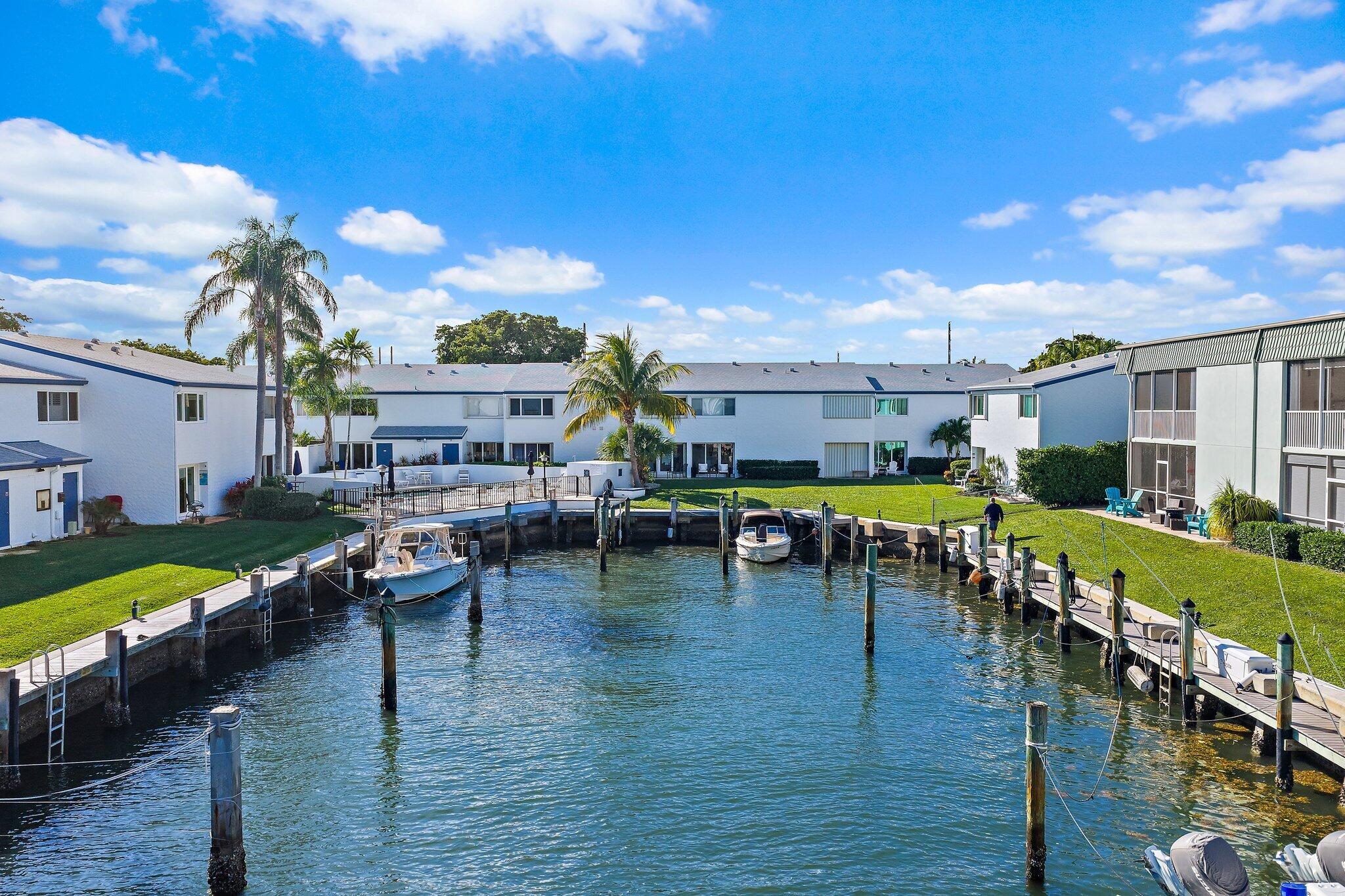 118 Castlewood Drive 123