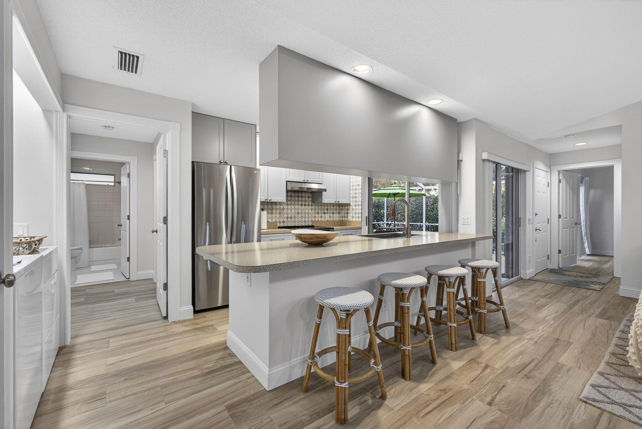 7502 Geminata Oak Court