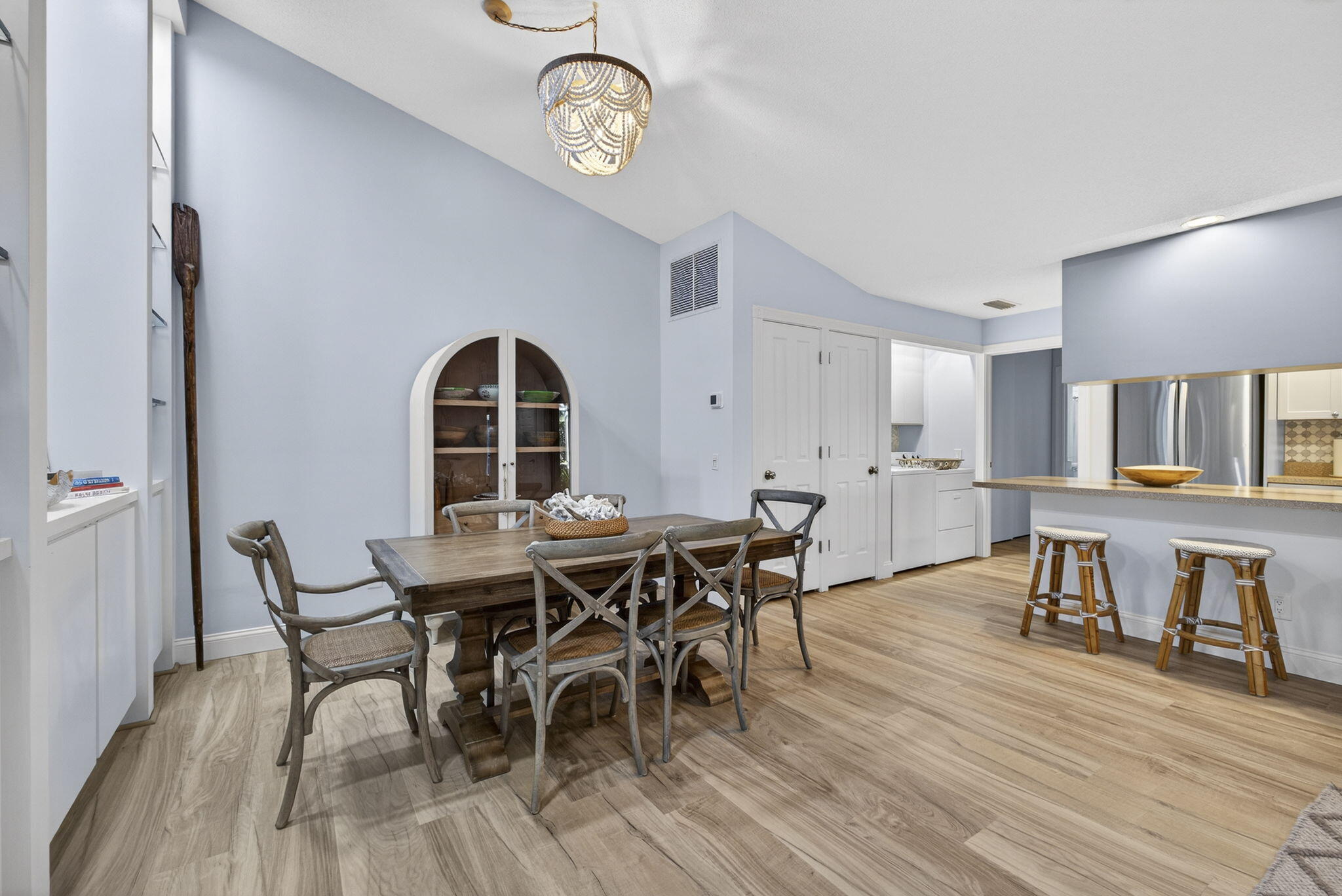 7502 Geminata Oak Court