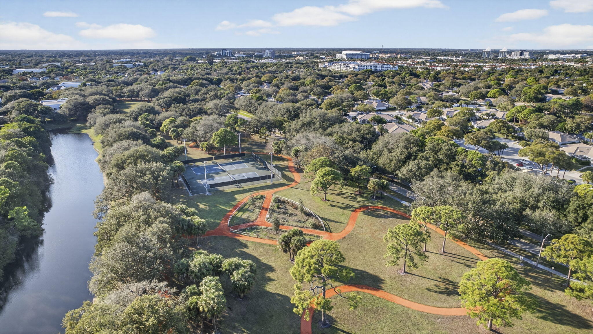 7502 Geminata Oak Court