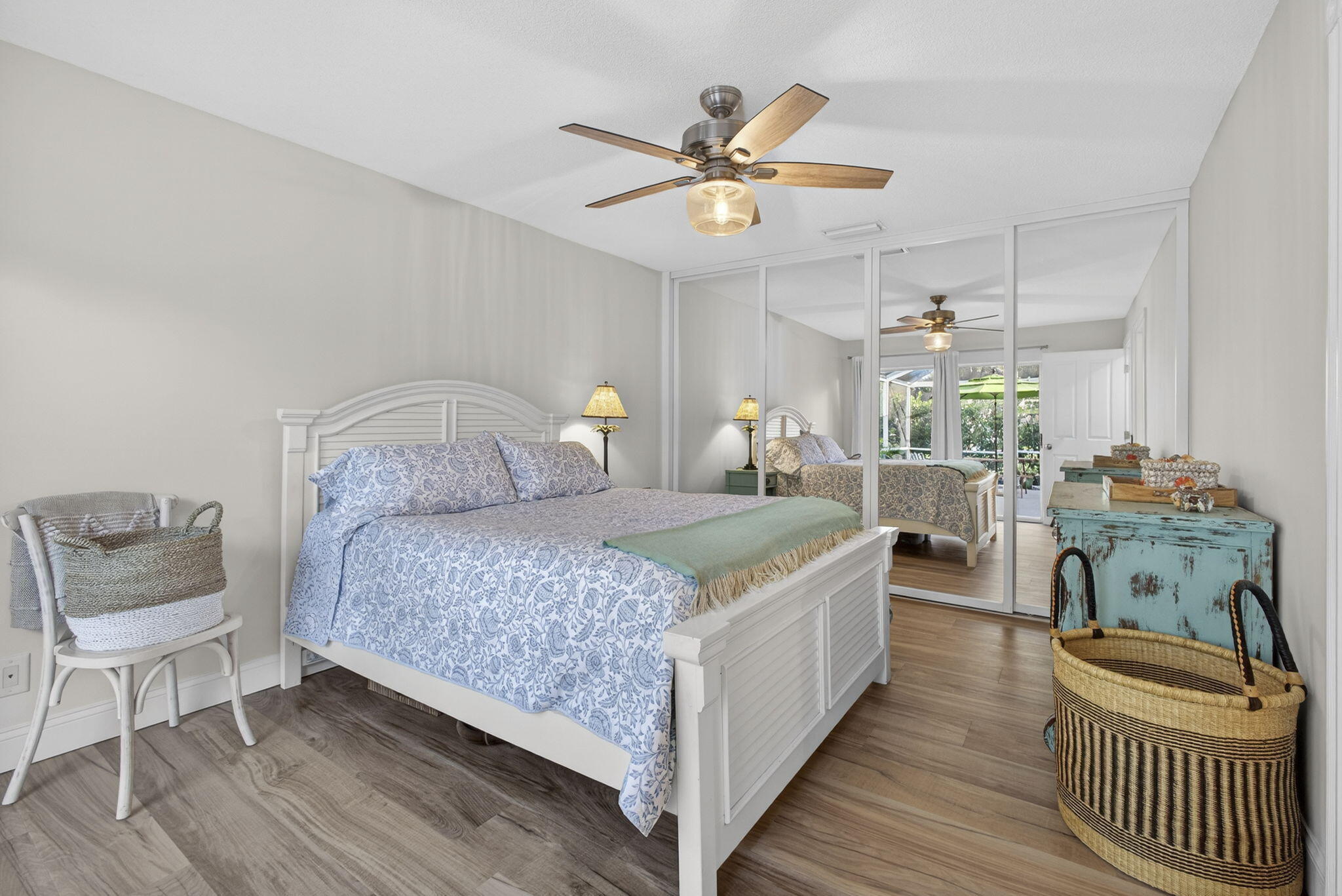 7502 Geminata Oak Court