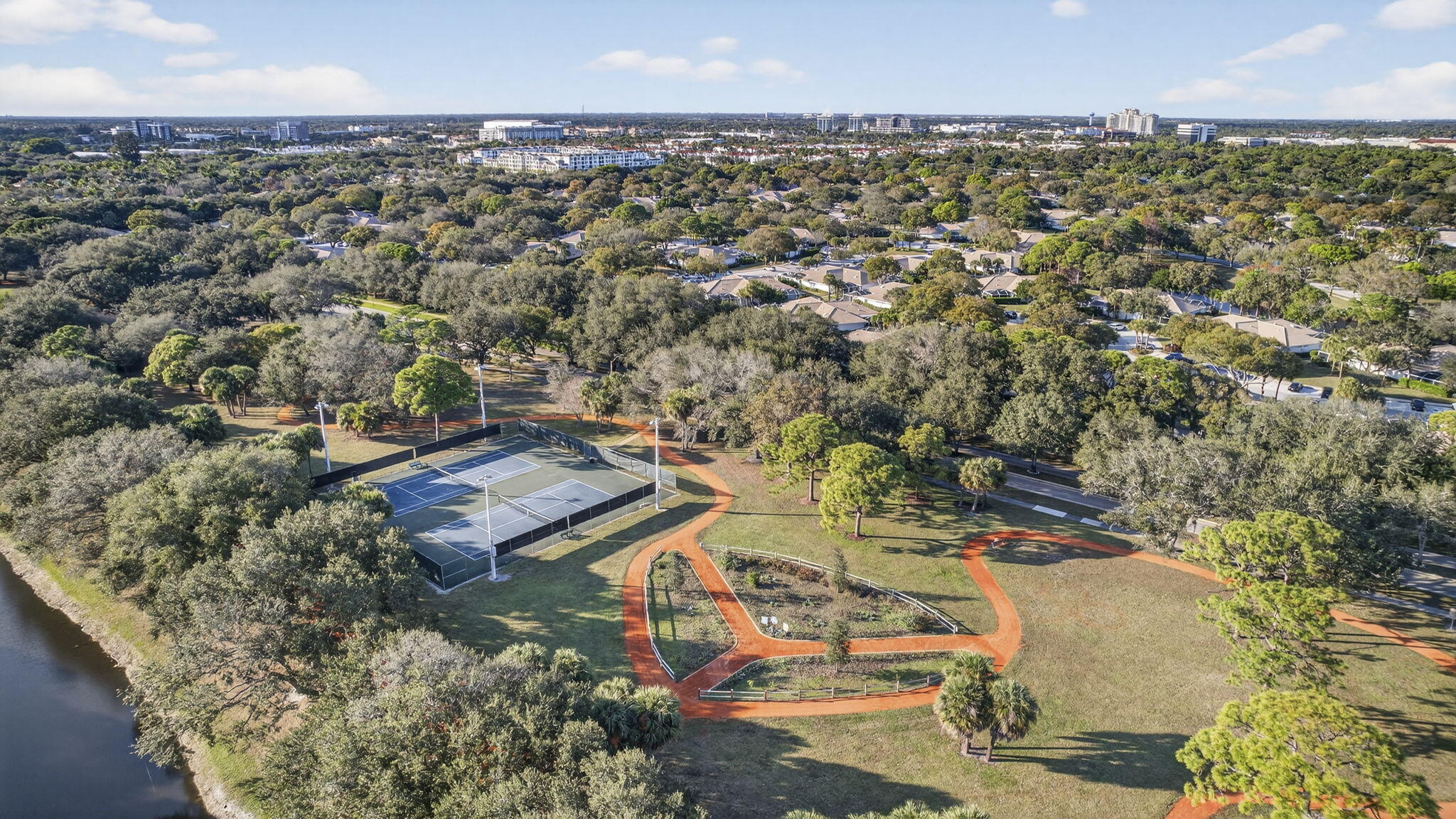 7502 Geminata Oak Court