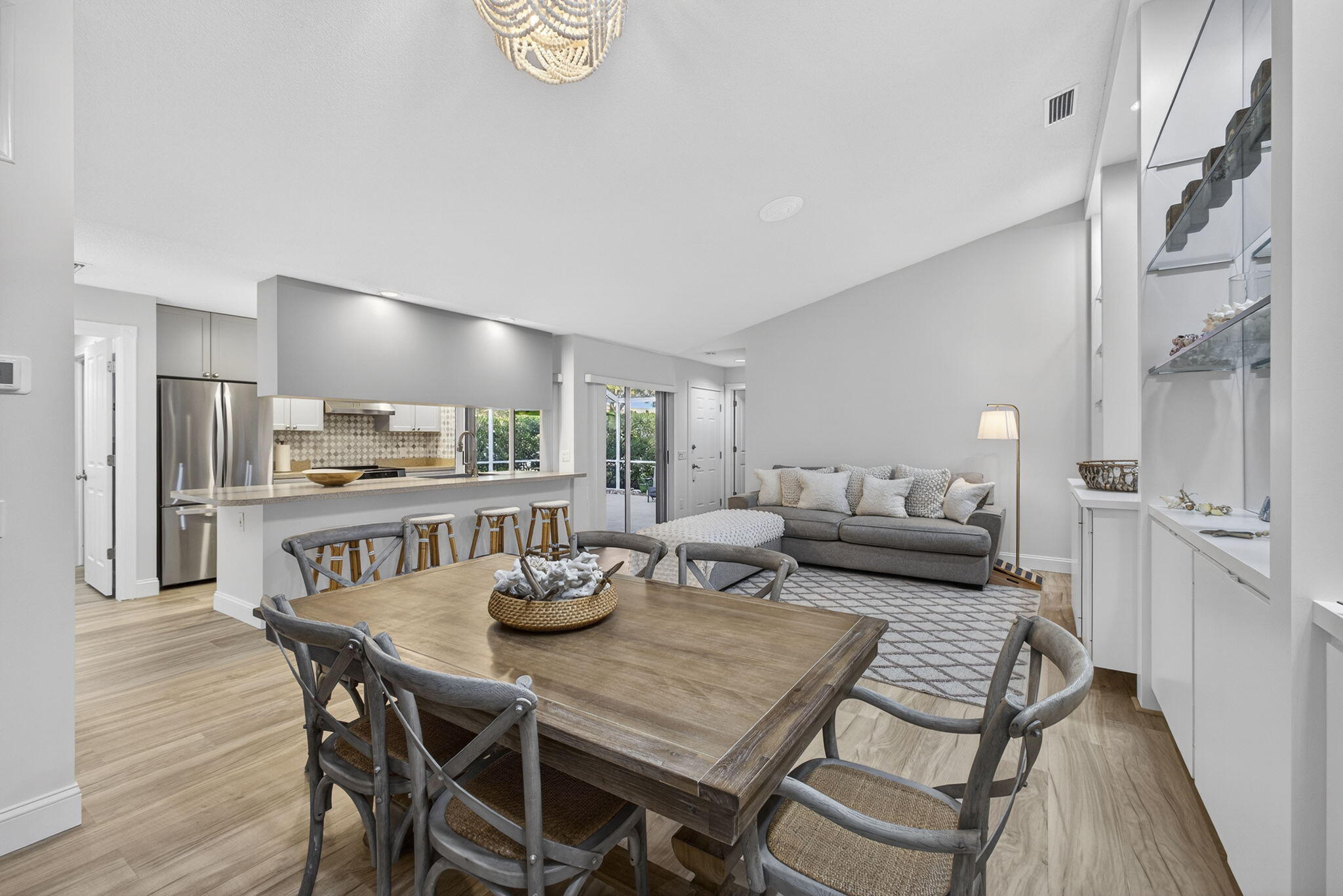 7502 Geminata Oak Court