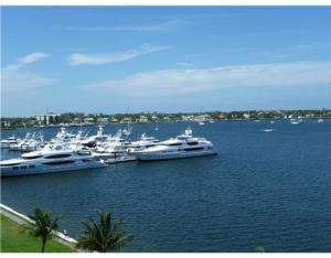 130 Lakeshore Drive 723