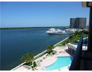 130 Lakeshore Drive 723