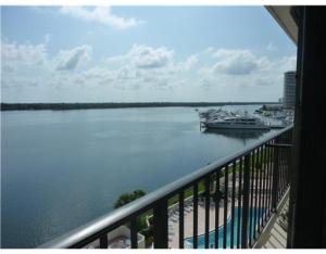 130 Lakeshore Drive 723