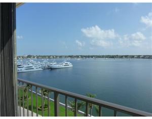 130 Lakeshore Drive 723