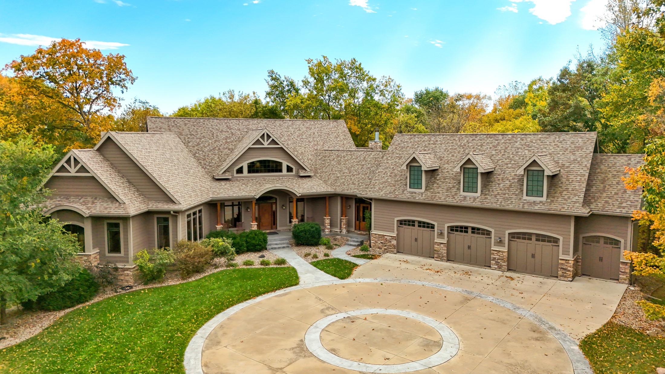 1004 Oakwood Drive