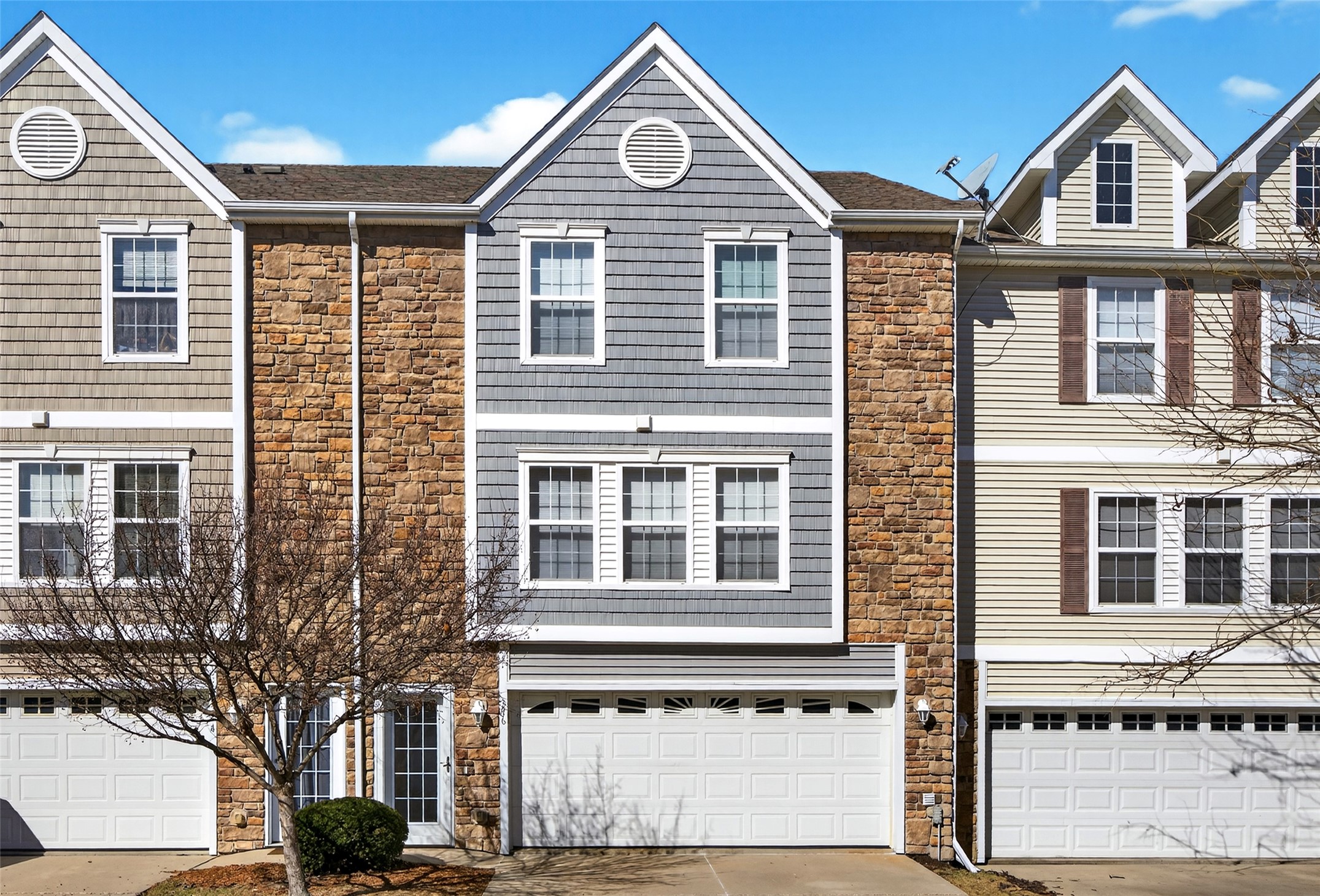 386 NE Satinwood None