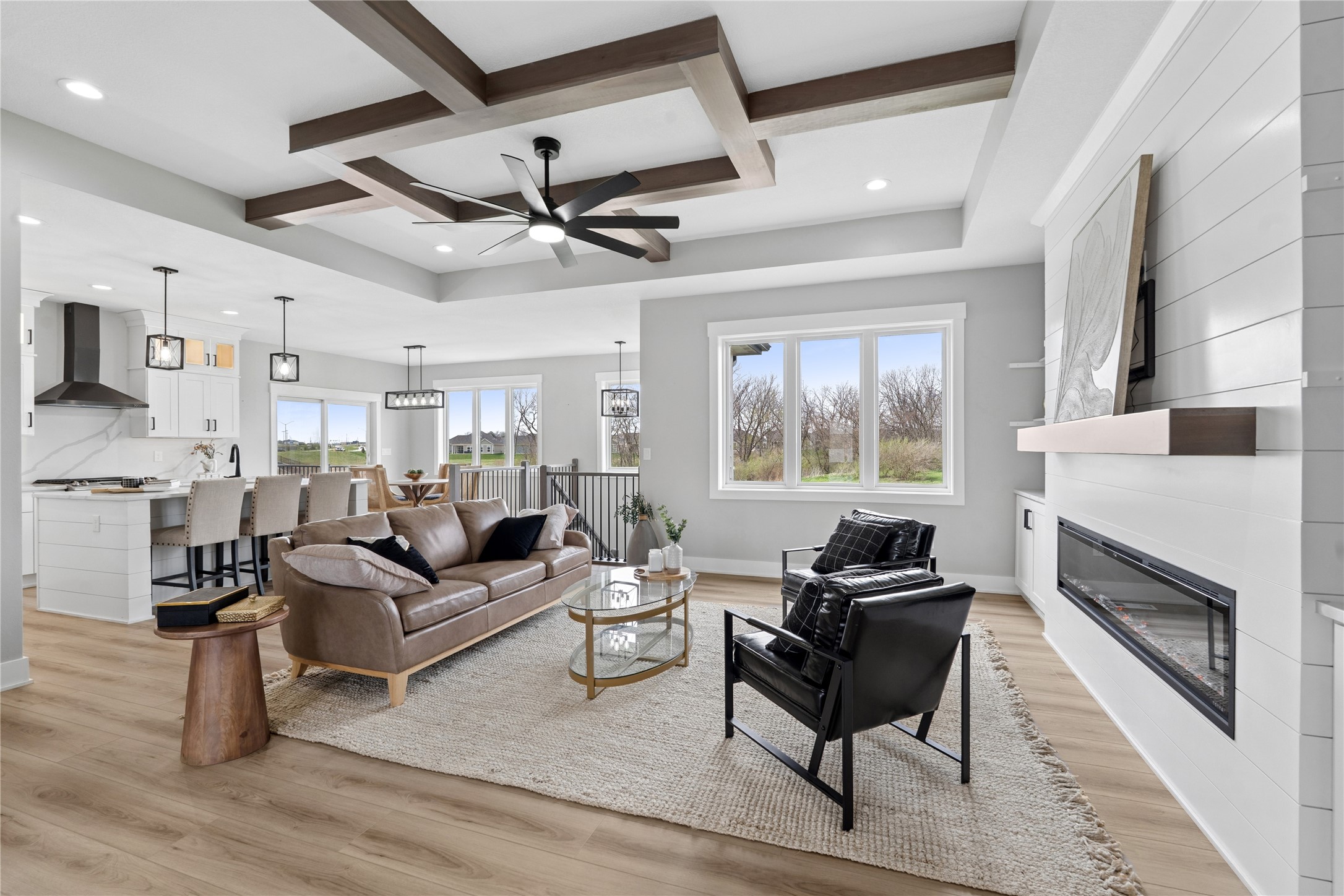 425 NW Woodmoor Drive