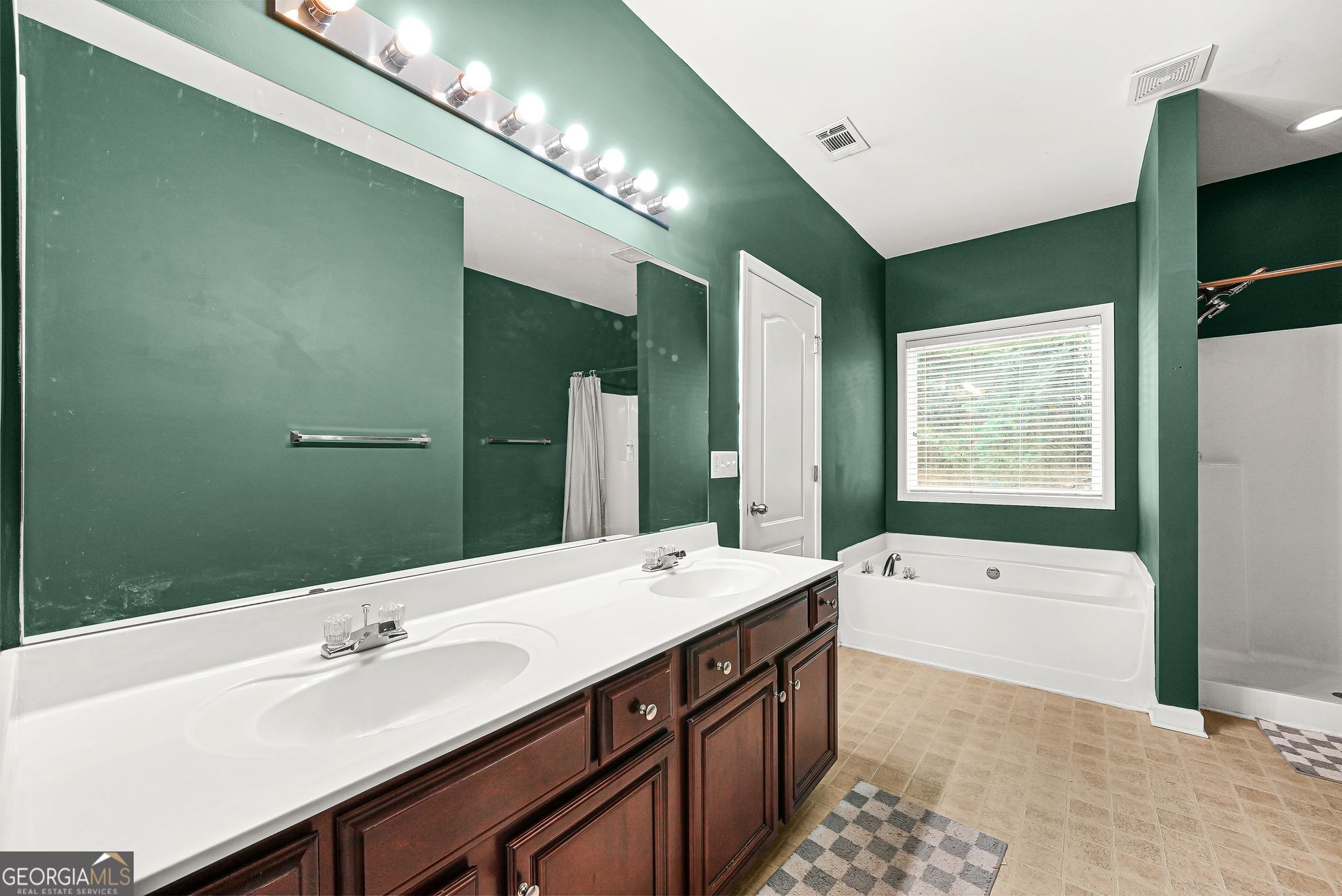 19 Laurelcrest Ln