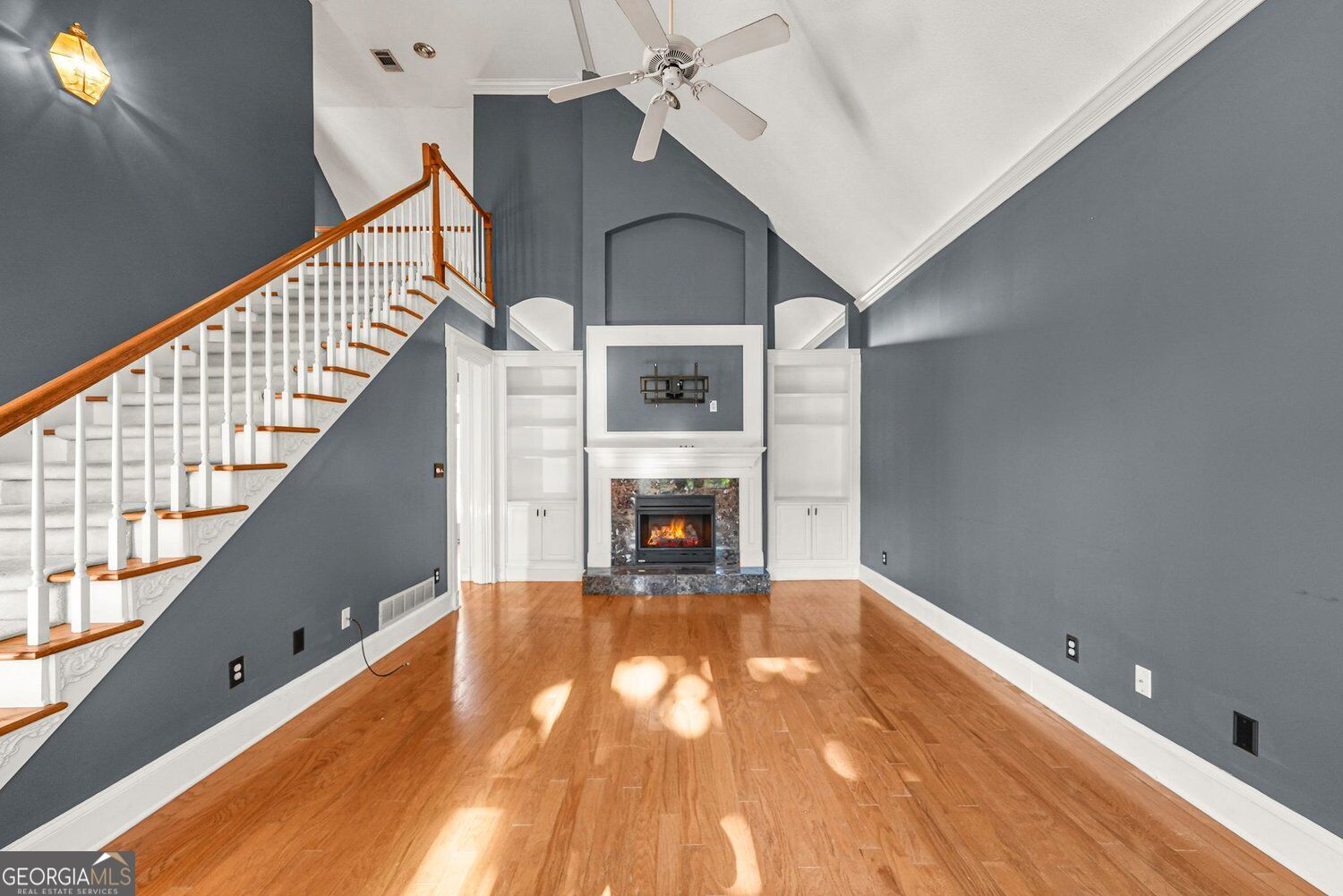 221 Hawick Lane