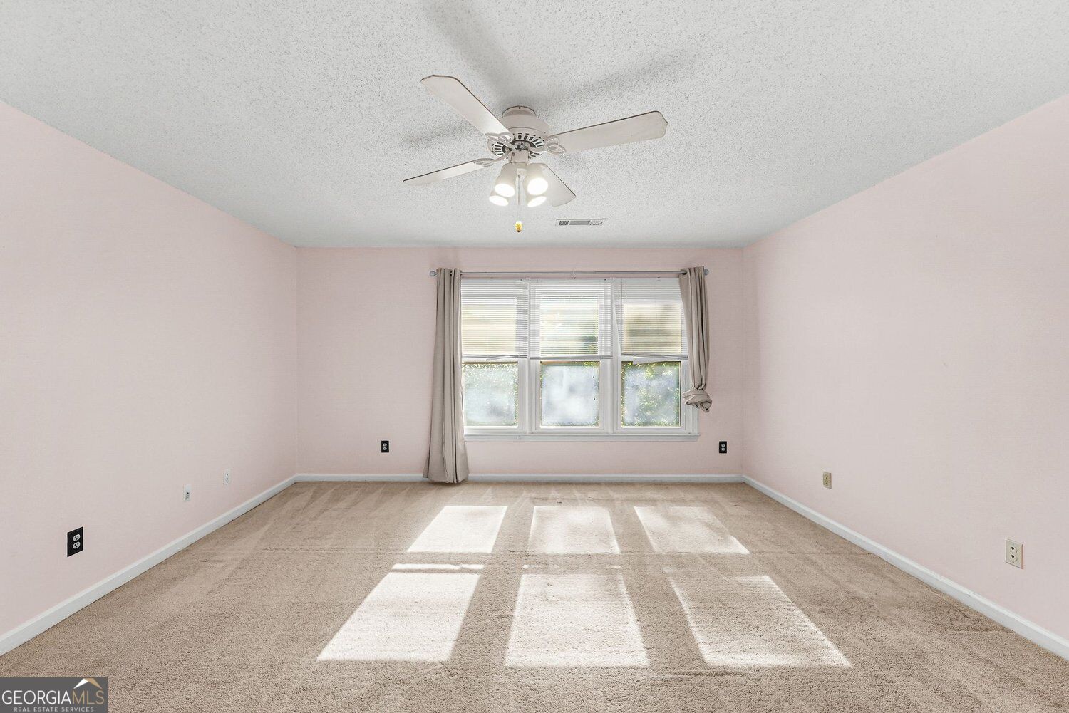 221 Hawick Lane