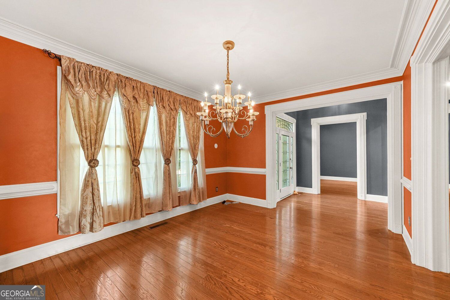221 Hawick Lane