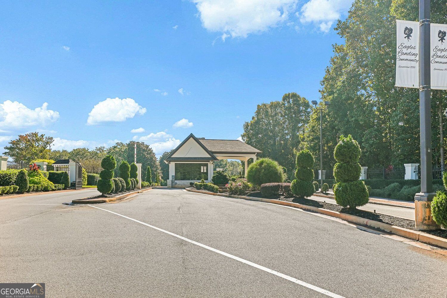 221 Hawick Lane