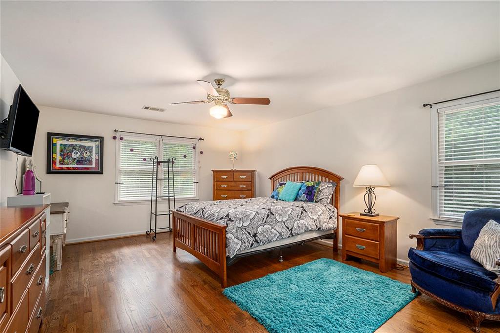4743 Waverly Walk