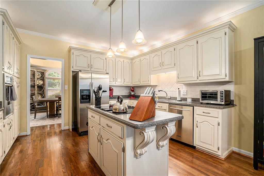 4743 Waverly Walk