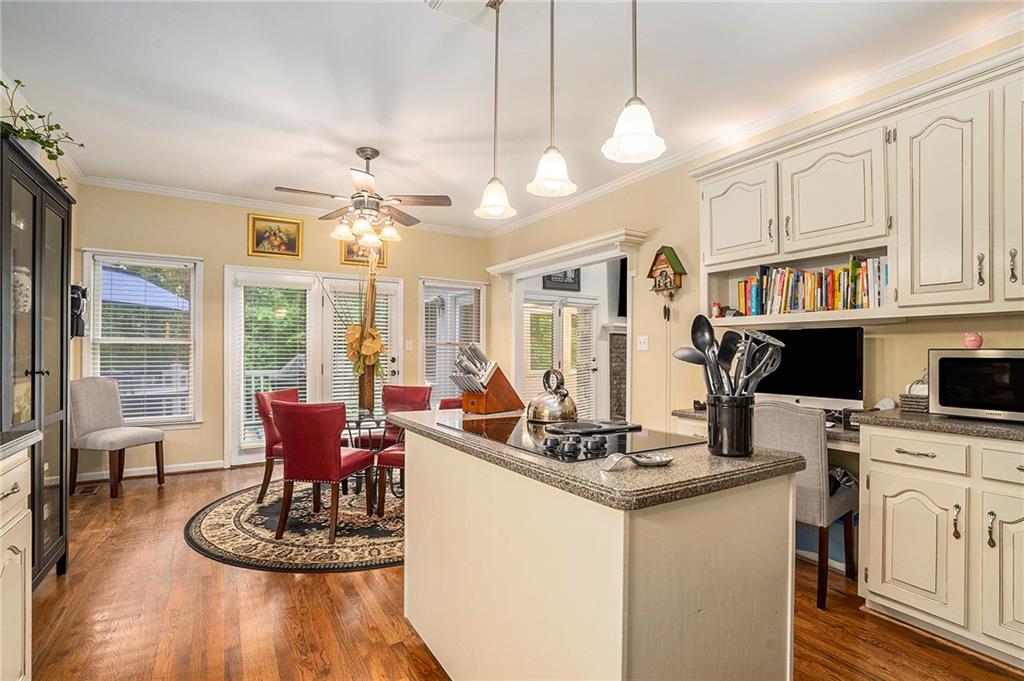 4743 Waverly Walk