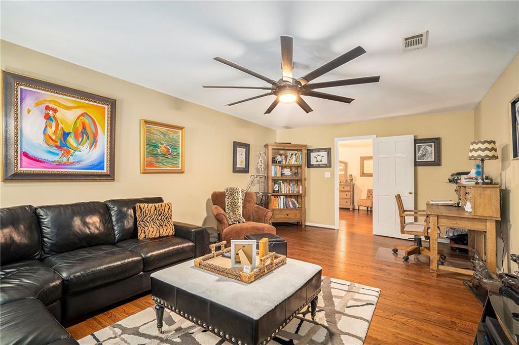 4743 Waverly Walk