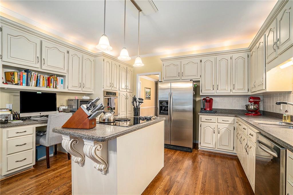 4743 Waverly Walk