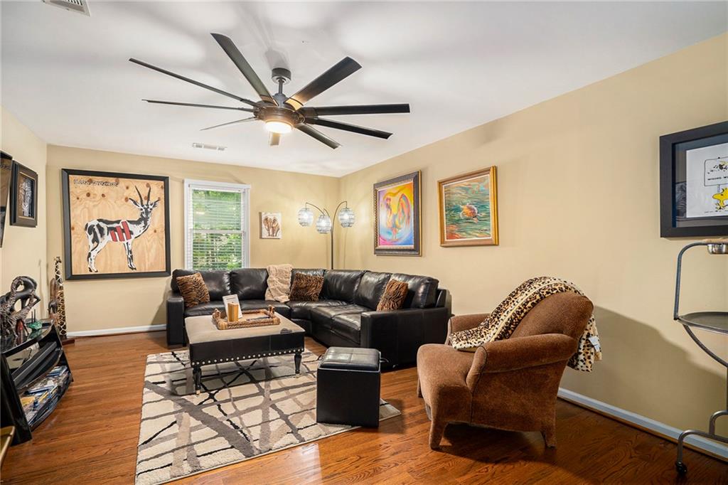 4743 Waverly Walk