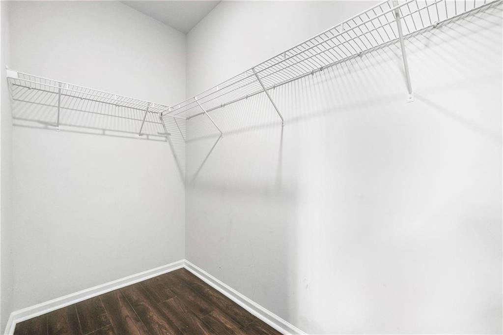 200 Cherokee Reserve Cir