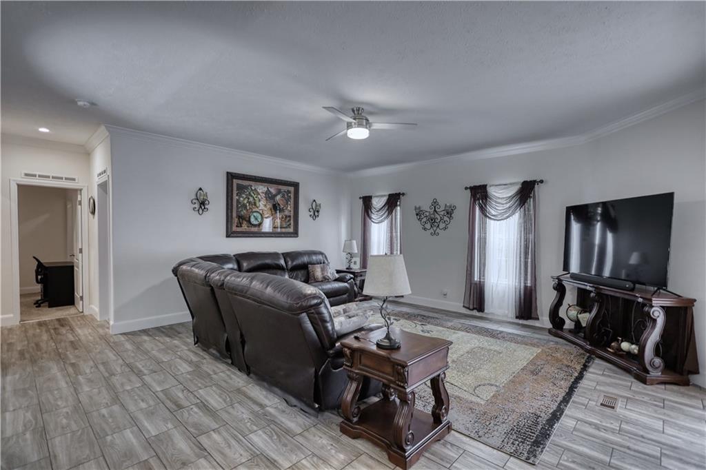 1021 Pintail Lane
