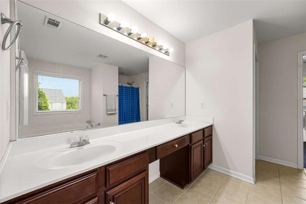 19 Laurelcrest Ln