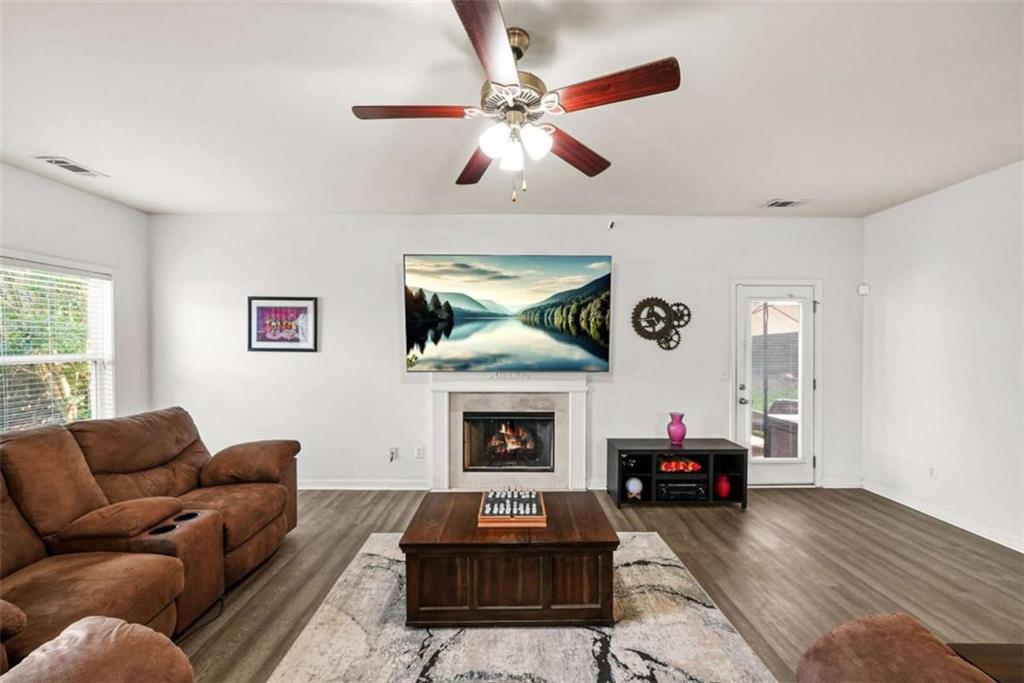 19 Laurelcrest Ln
