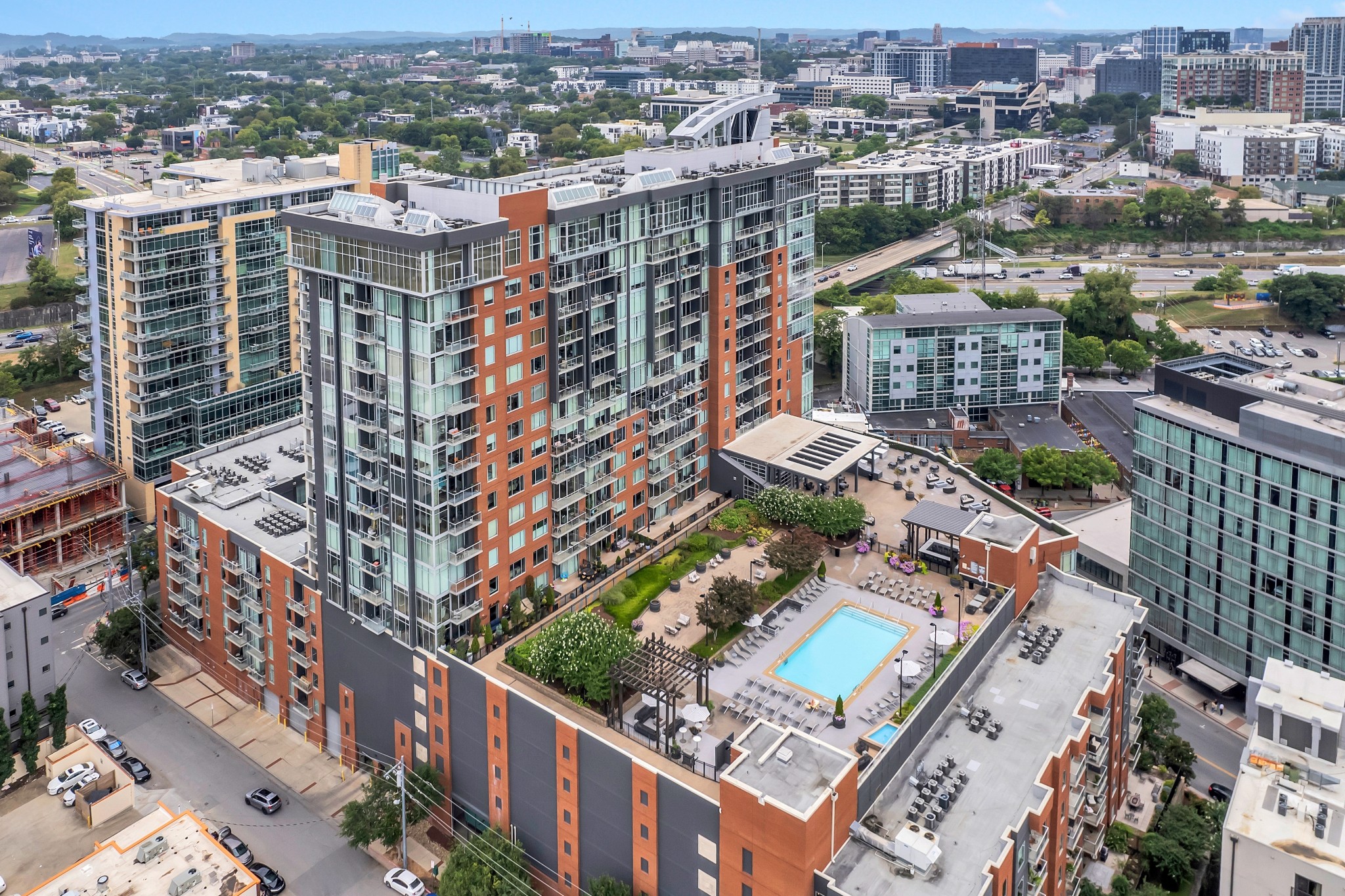 600 12th Ave, S Unit: 205