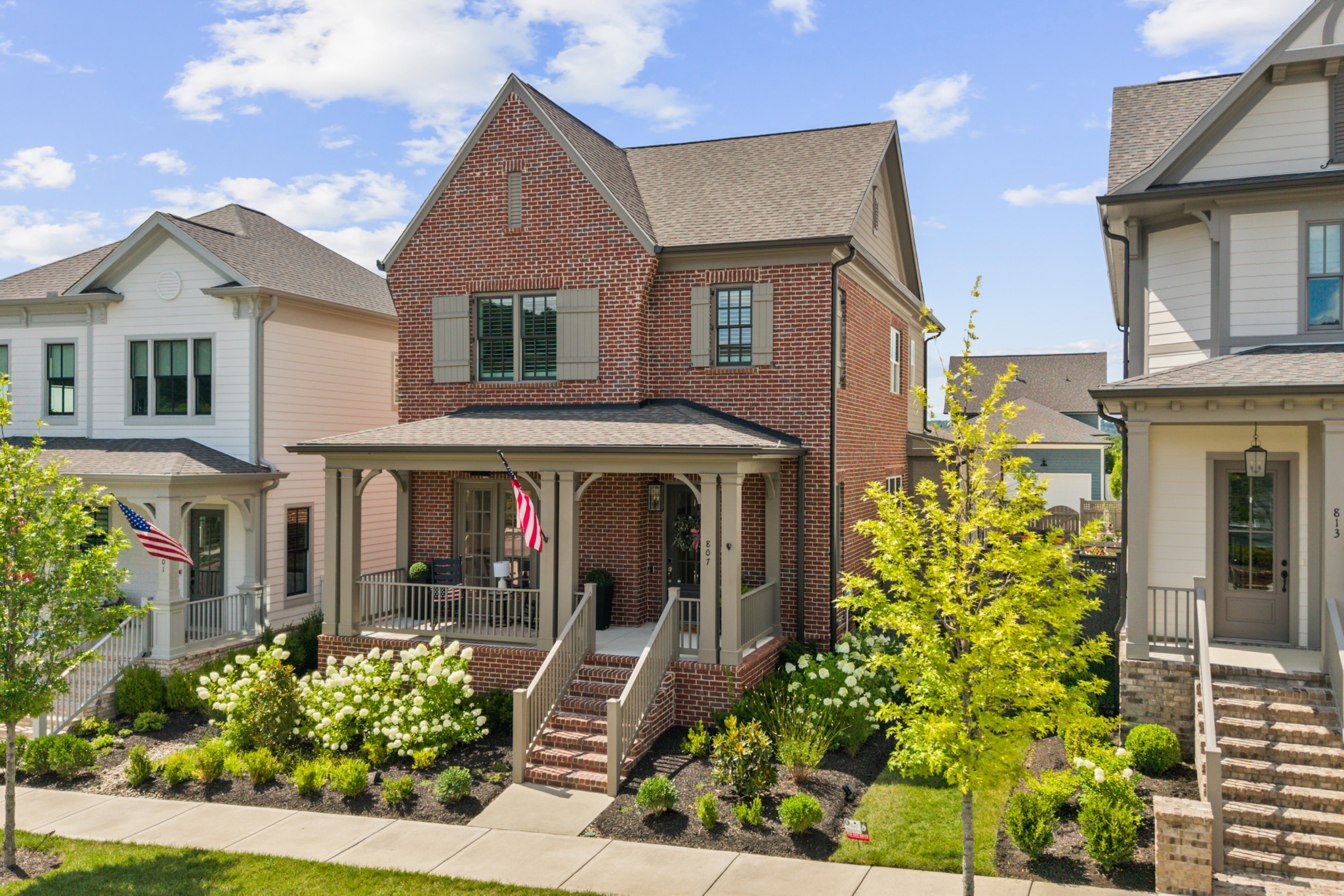 807 Horizon Dr