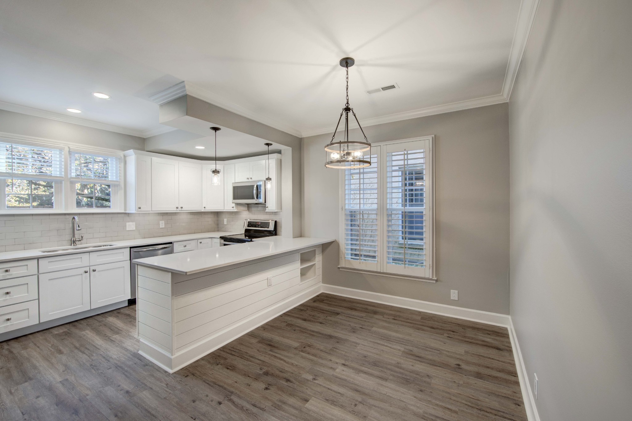 1129 W Main St Unit: 4