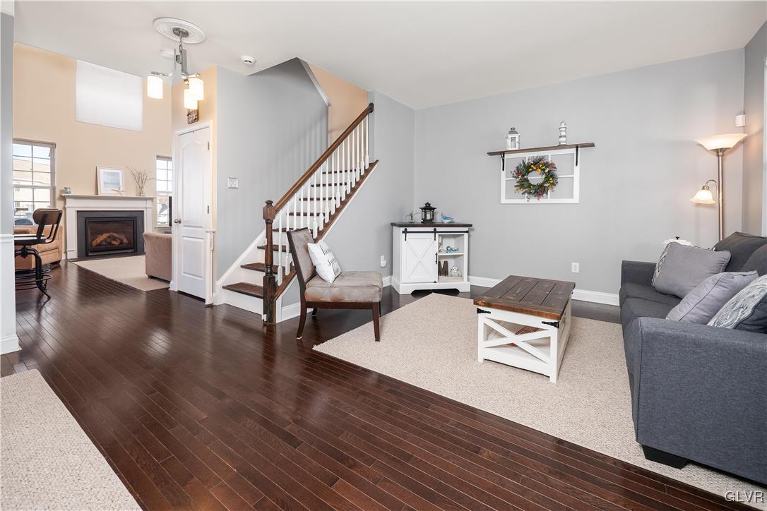 6125 Delaware Crossing