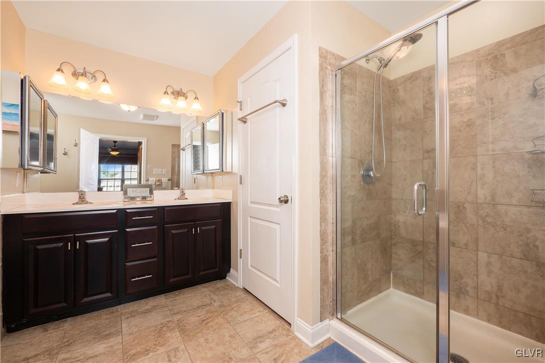 6125 Delaware Crossing