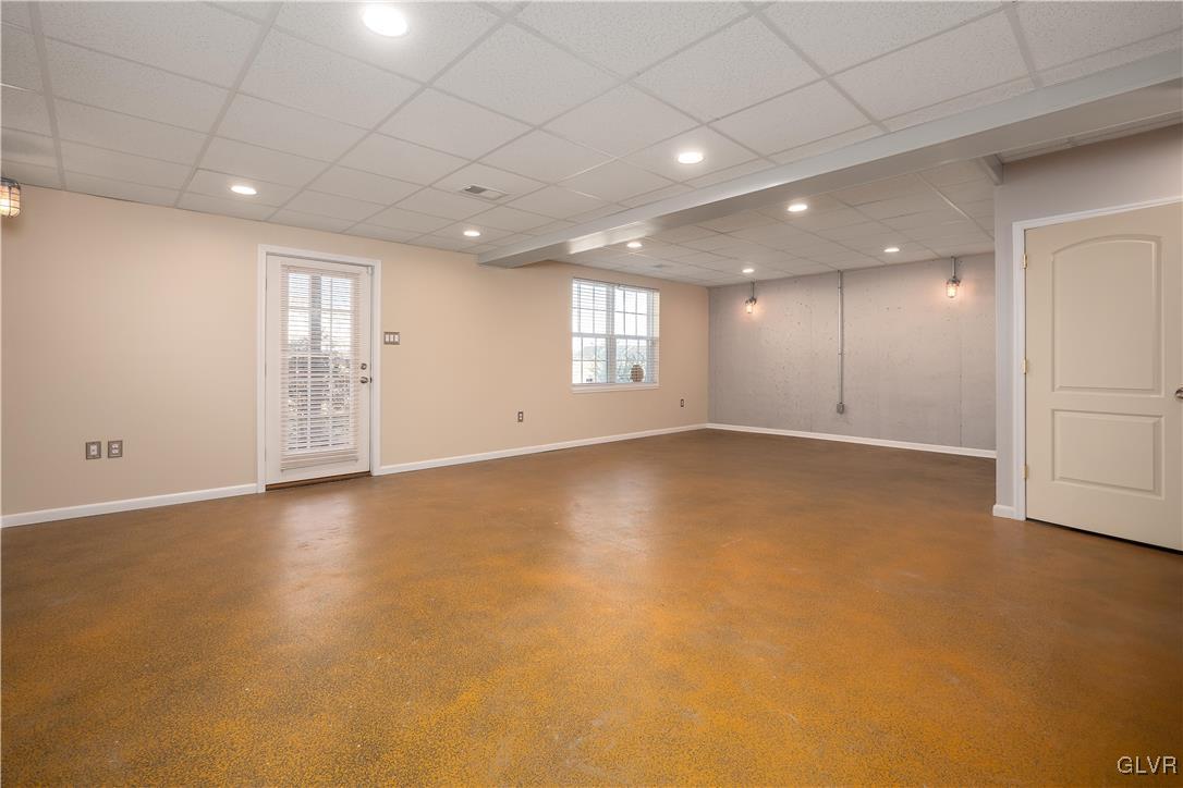 6125 Delaware Crossing