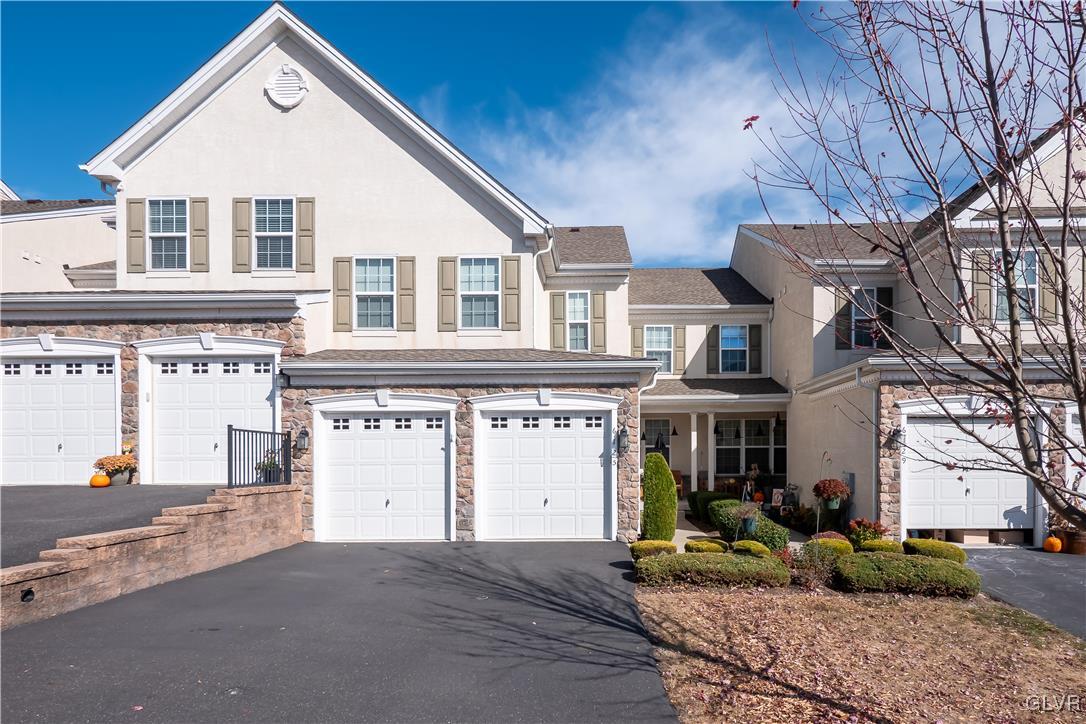 6125 Delaware Crossing