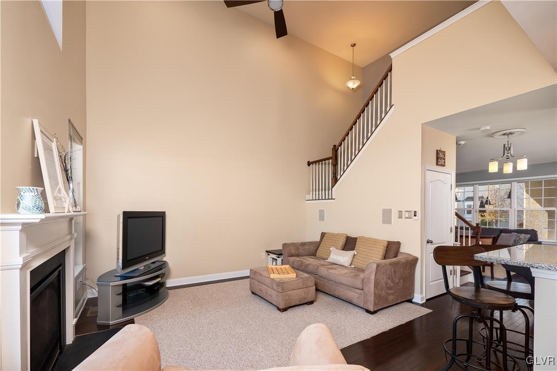 6125 Delaware Crossing