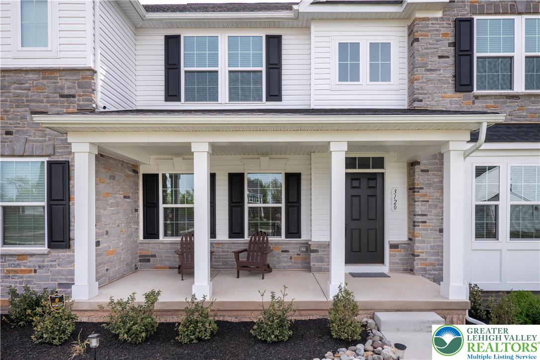 3120 Hawk Valley Court