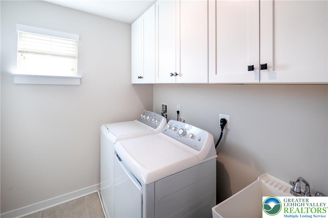 3120 Hawk Valley Court