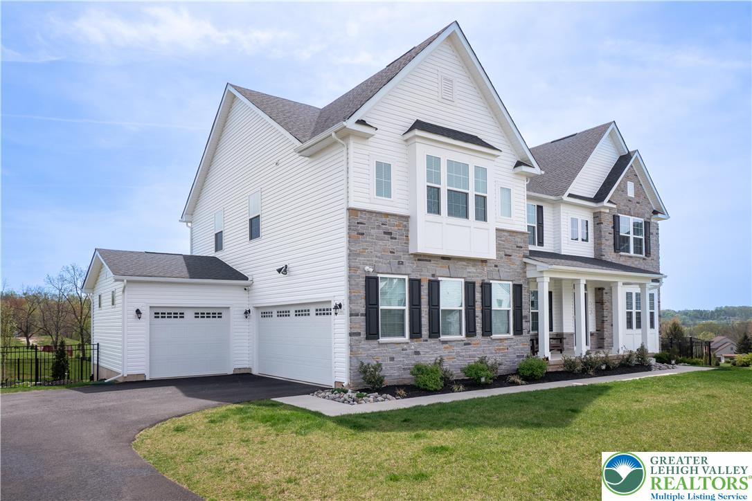 3120 Hawk Valley Court