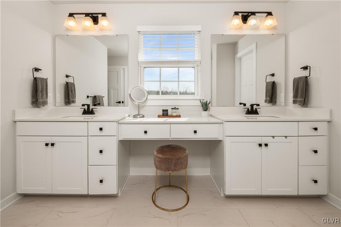 3120 Hawk Valley Court