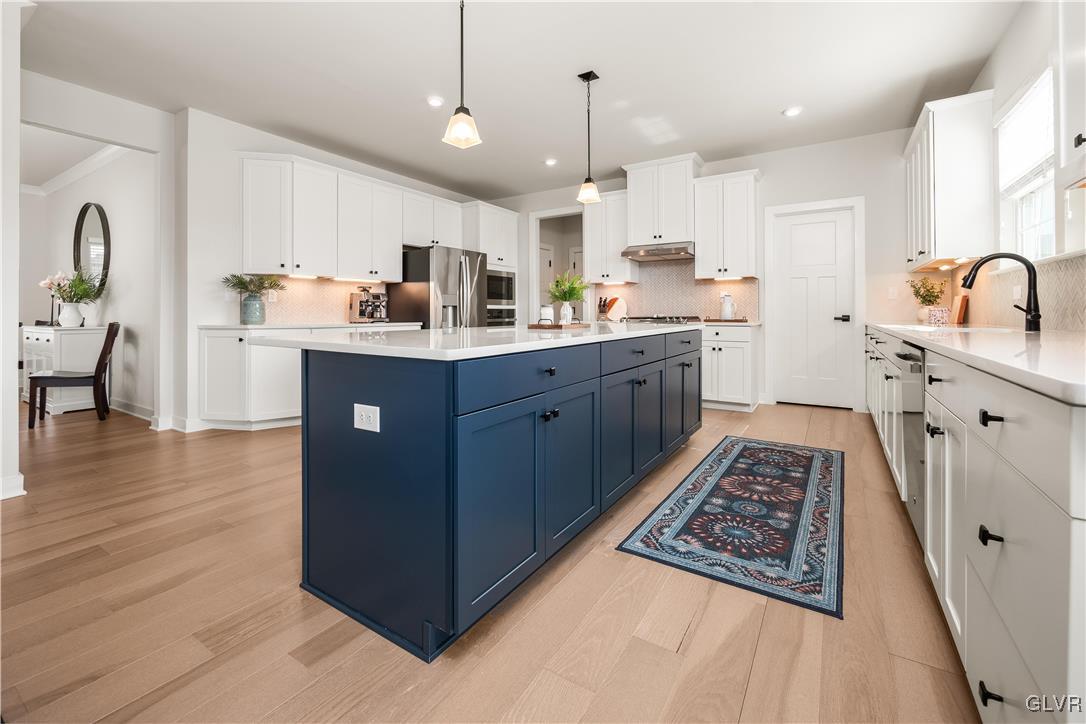 3120 Hawk Valley Court