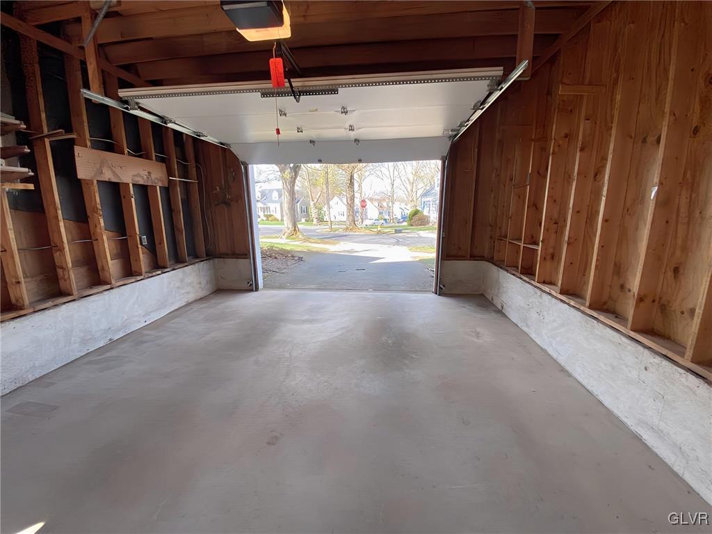 903 Magnolia Road