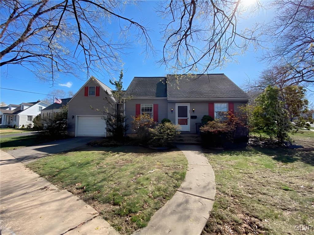 903 Magnolia Road